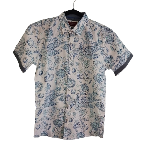 Size Medium Consequence Mens Short Sleeve Shirt Blue White Paisley NWOT - Picture 1 of 6